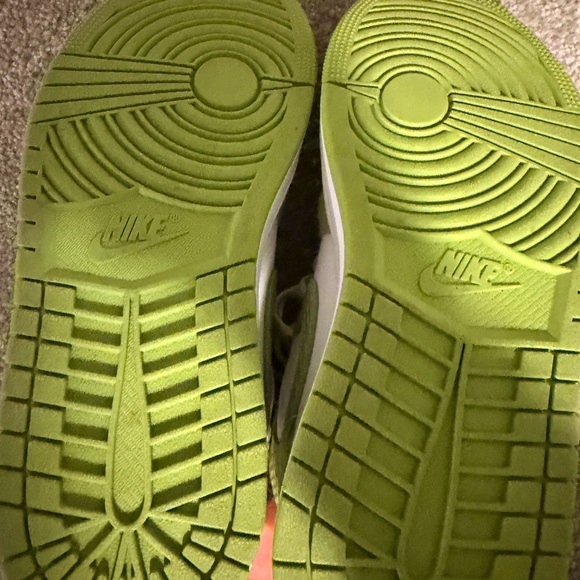 jordan 1 mid green python - Picture 6 of 6